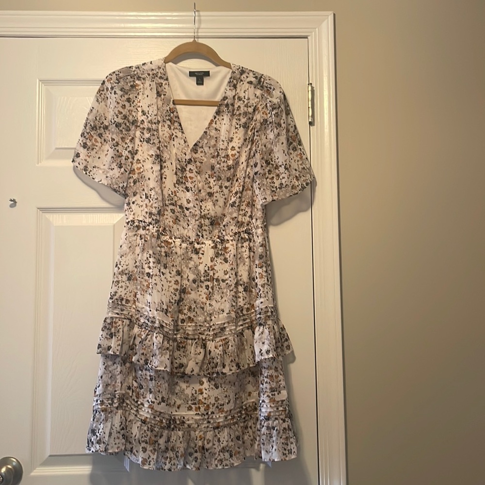 Simply Vera dress size 6 worn once perfect condition